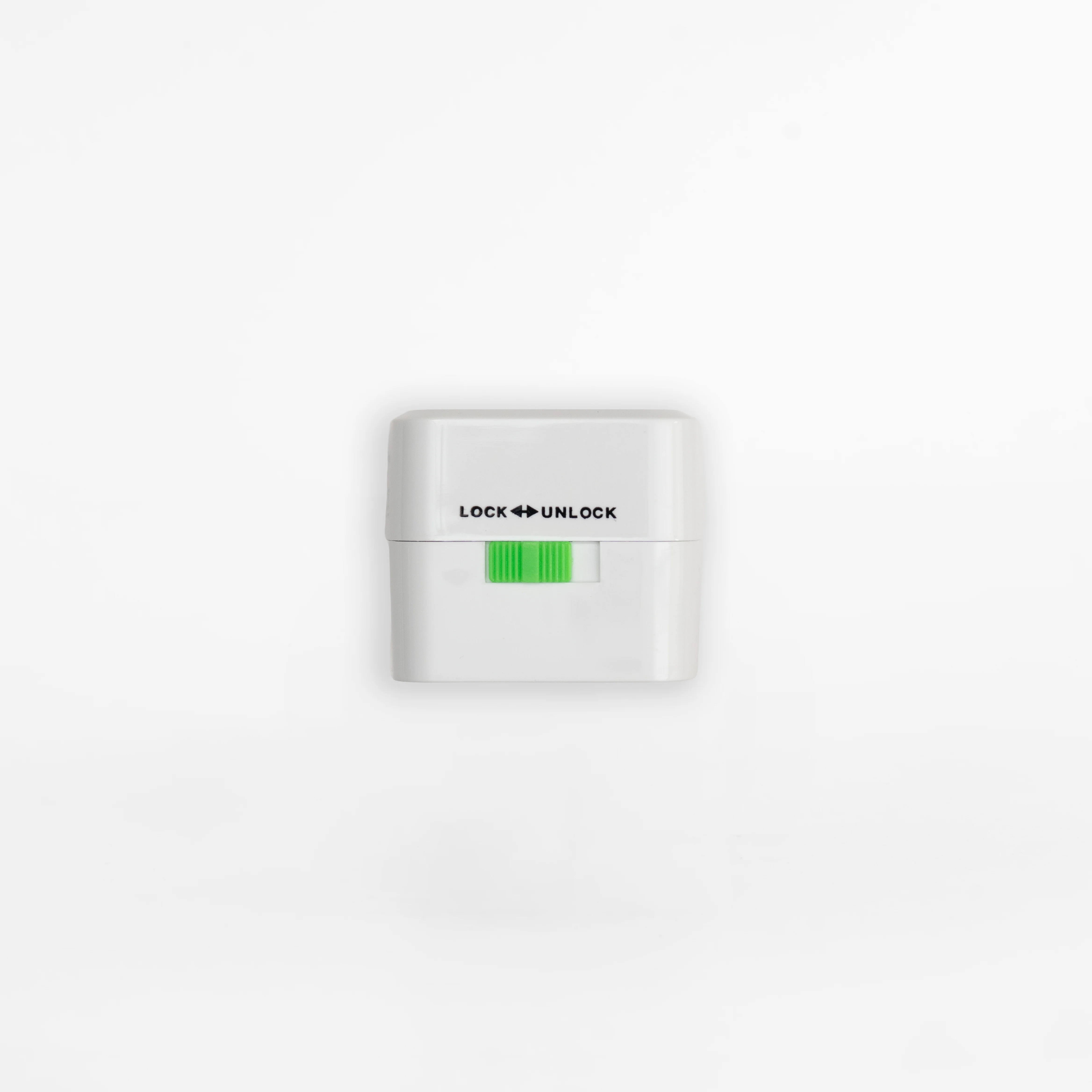 Universal Travel Adapter With USB Port 150 Countries - Image 4