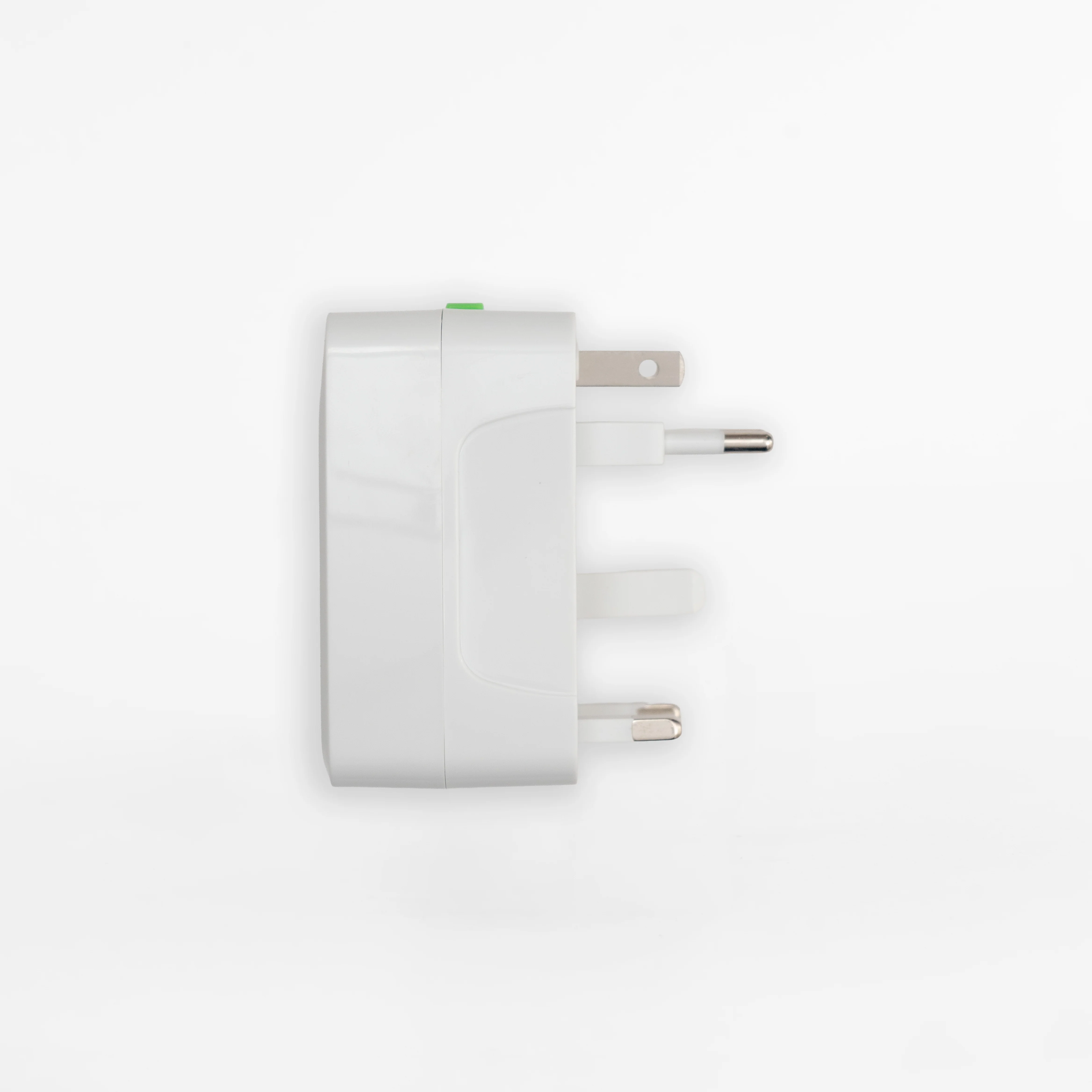 Universal Travel Adapter With USB Port 150 Countries - Image 5